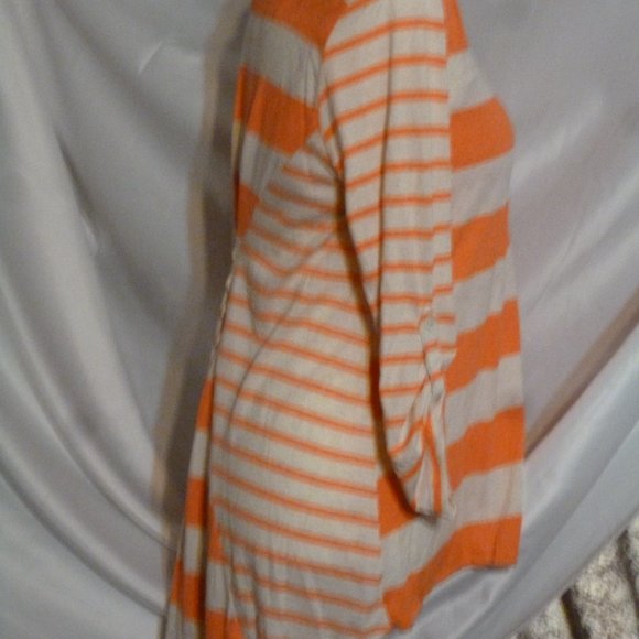 NEW Bright comfy tunic adjustable on the back - Picture 2 of 6